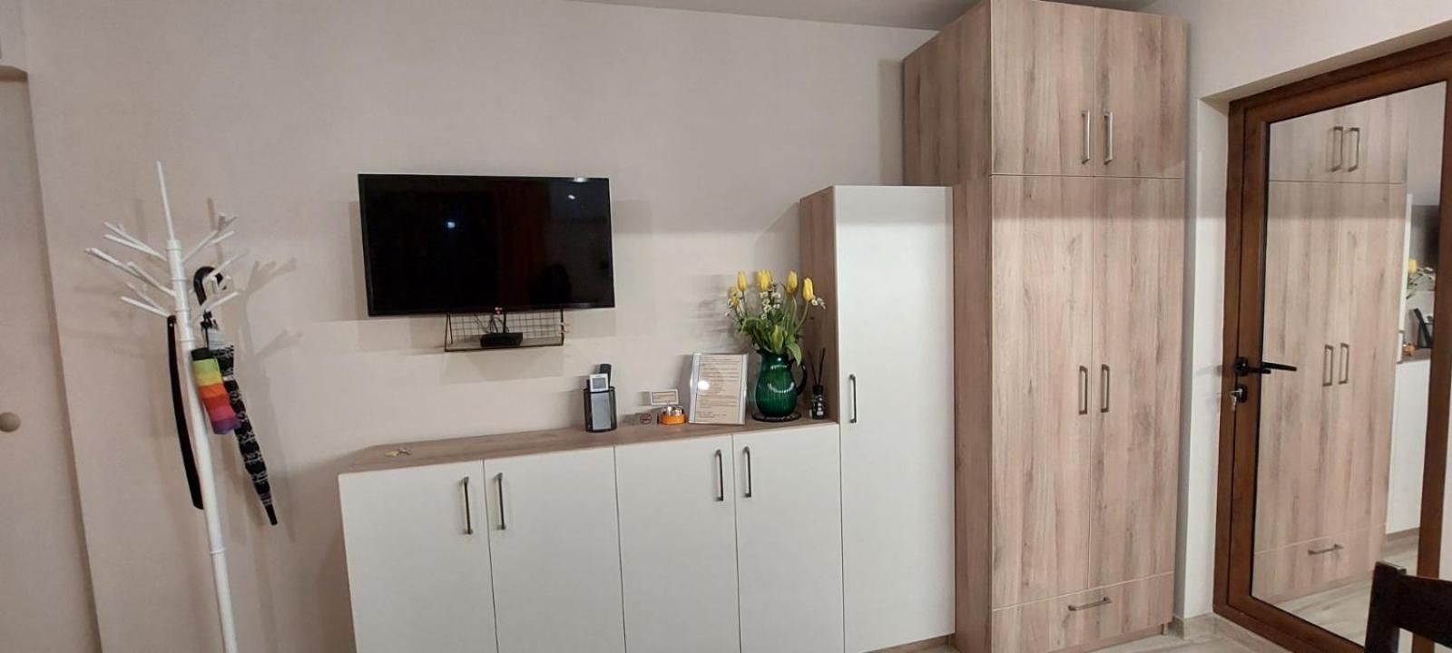 Studio Galileo Burgas Esterno foto